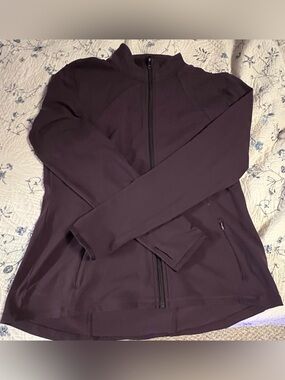 Adorable Sketcher’s athletic jacket😍